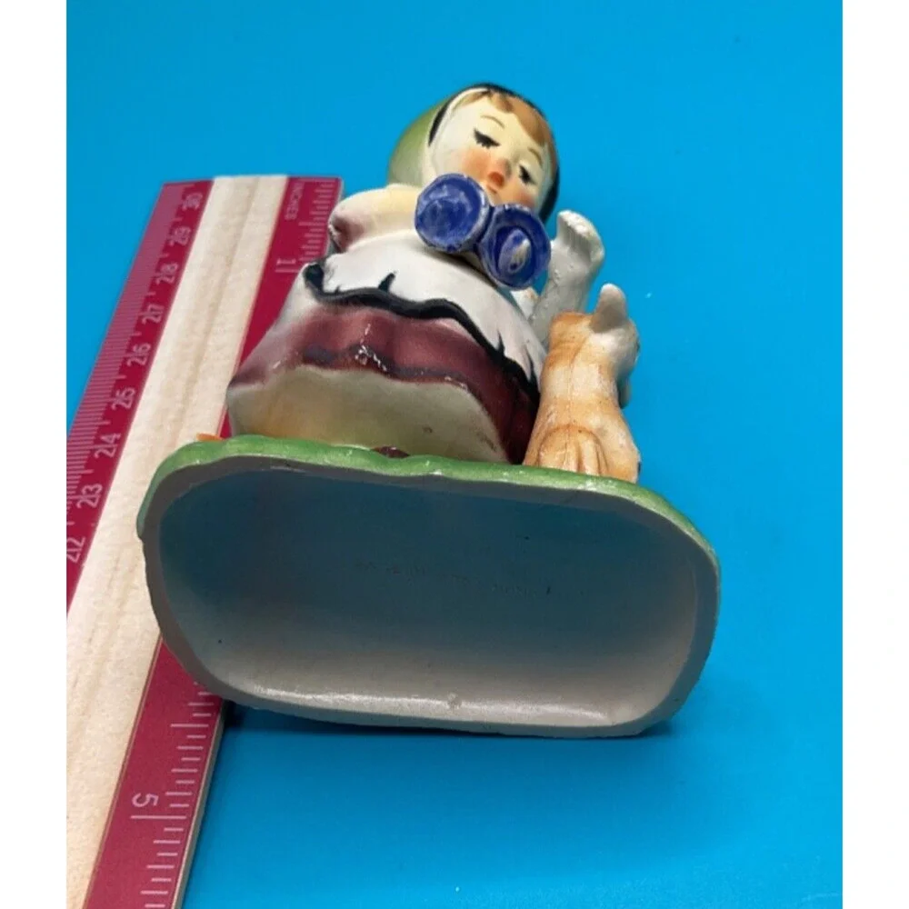 Vintage Hummel Girl‎  Figurine Christmas Holiday Ornament Decoration